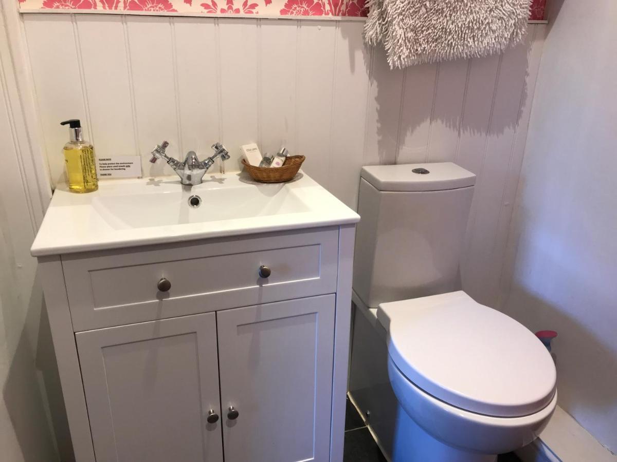 Spring Gardens B&B Wadebridge Bagian luar foto